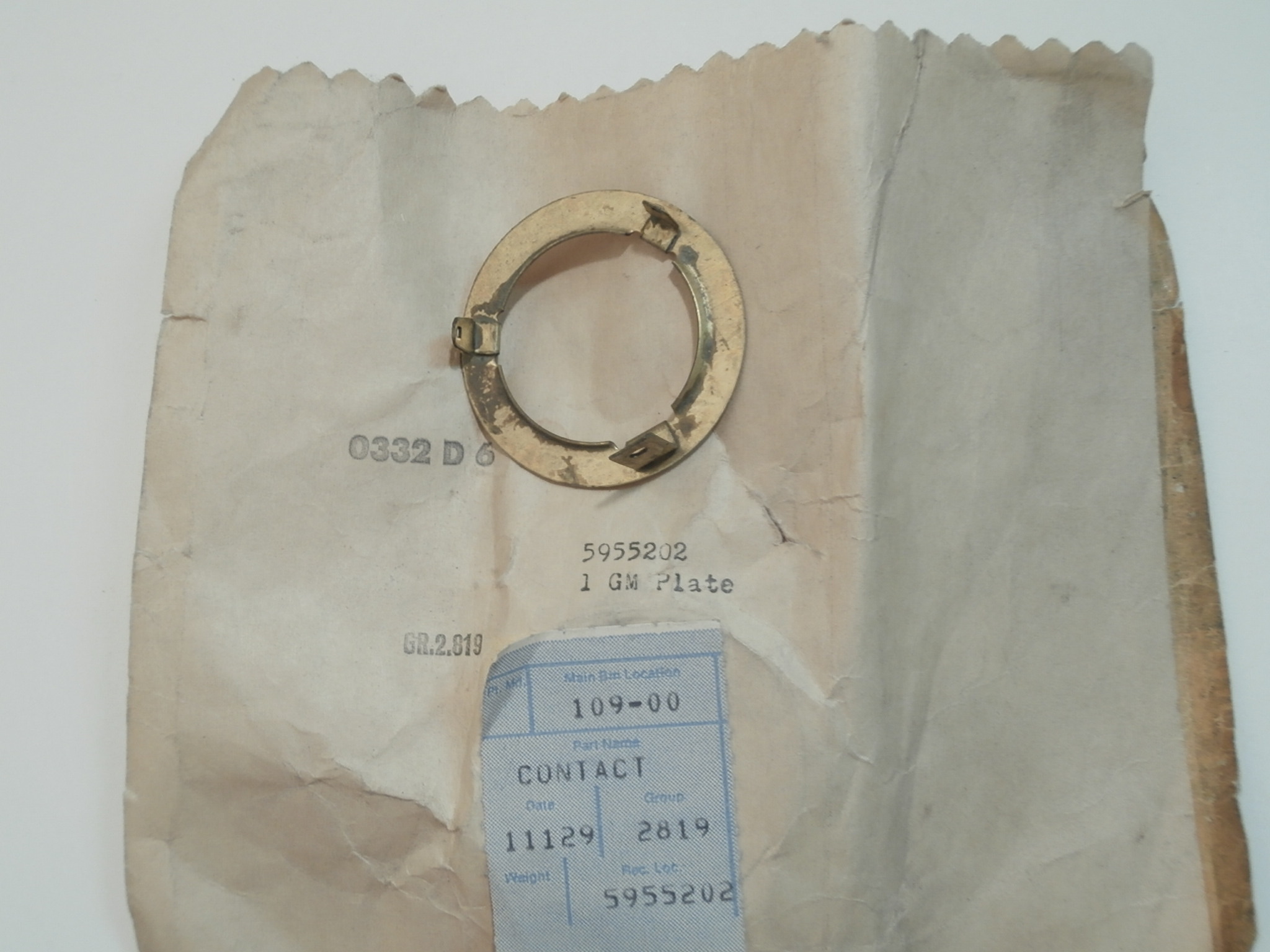 Horn Button Copper Contact, 64-66 NOS